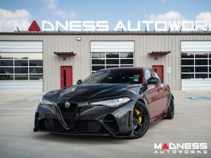 Alfa Romeo Giulia GTAm Style Front Bumper - Carbon Fiber - Without Parking Sensors